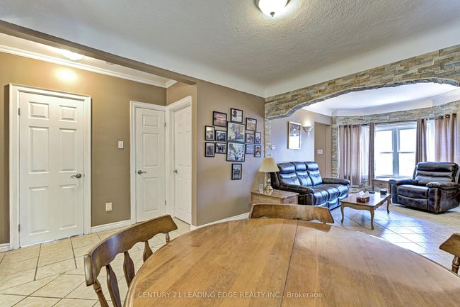 793 Tate Ave, House other with 2 bedrooms, 2 bathrooms and 6 parking in Hamilton ON | Image 13