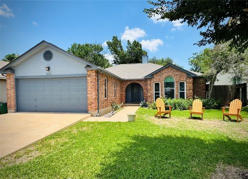 12413 Hunters Chase Dr, Austin, TX, 78729-7205 | Card Image