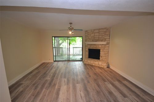 apt-205-500 Hesters Crossing Rd, Round Rock, TX, 78681-7480 | Card Image