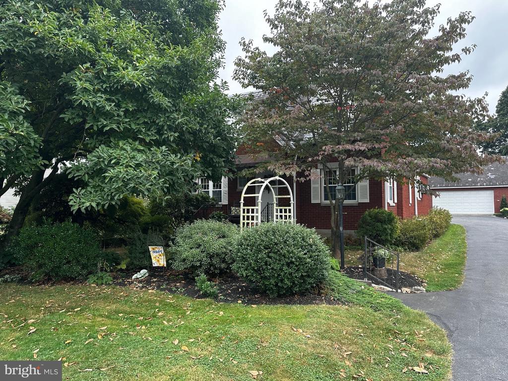 Fishburn Rd, Hershey, PA 17033