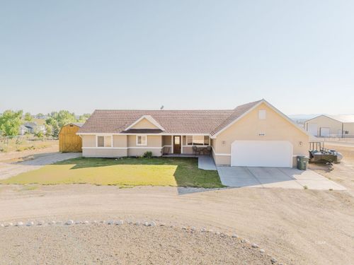 644 Palace Pkwy, Spring Creek, NV, 89815-7211 | Card Image
