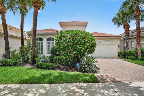 8553 Via Grande E, Wellington, FL, 33411-6541 | Card Image