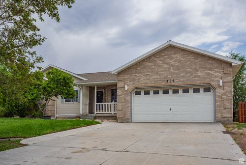 209 Country Club Dr, Stansbury Park, UT, 84074-9651 | Card Image