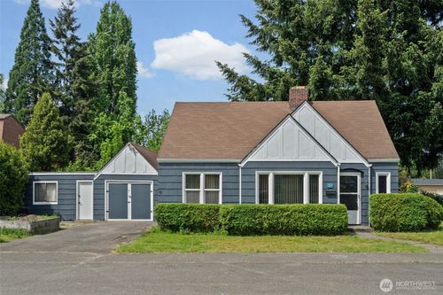 205 W Saar St, Kent, WA, 98032-5805 | Card Image