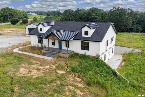 9975 State Route 37 N, Goreville, IL, 62939-4500 | Card Image