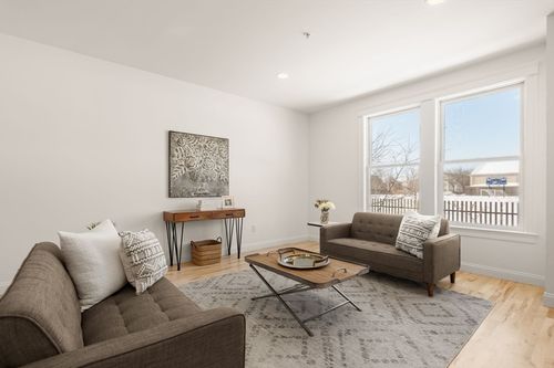 unit-2-23 Park St, Somerville, MA, 02143-3273 | Card Image