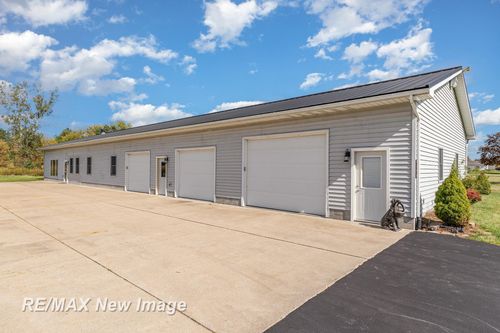 859 E Gordonville Rd, Midland, MI, 48640-8382 | Card Image