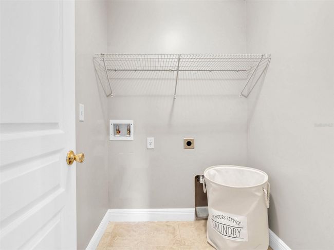 Laundry Room | Image 21