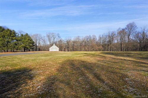 143 N Salem Rd, Katonah, NY, 10536-3533 | Card Image