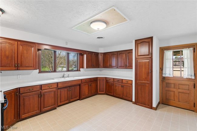 144 Westgate Ave, House other with 3 bedrooms, 3 bathrooms and null parking in Wadsworth OH | Image 11