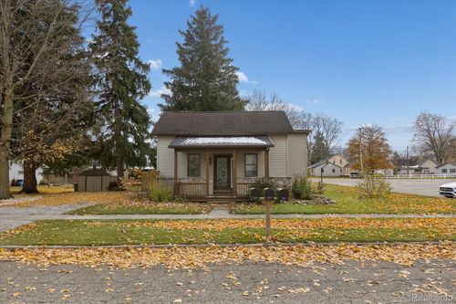 6730 Pine St, Cass City, MI, 48726-1530 | Card Image