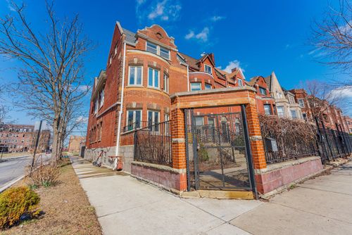 1500 Marquette Rd, Chicago, IL, 60637-4415 | Card Image