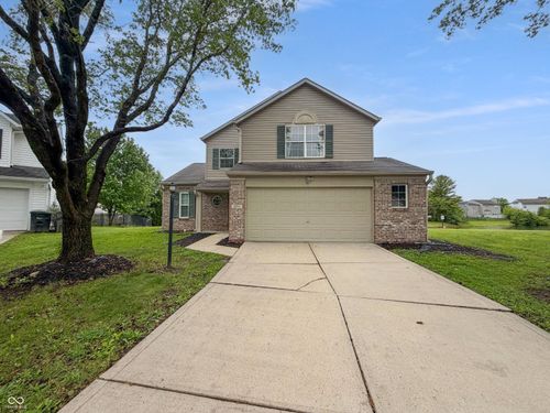 3211 Waterloo Cir, Indianapolis, IN, 46268-8665 | Card Image