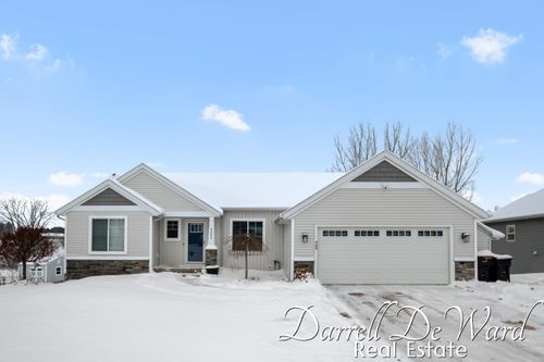 9595 Scotsmoor Ct Se, Caledonia, MI, 49316-7554 | Card Image