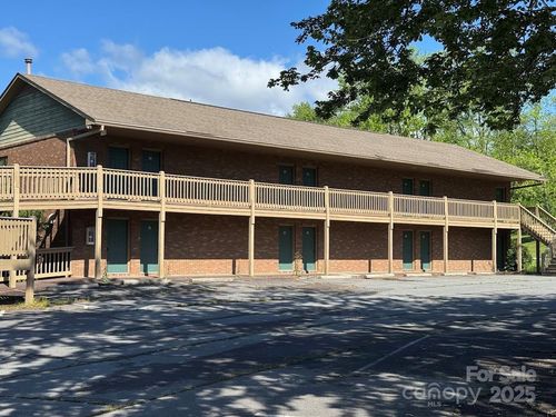 110 Climbing Rose Ln, Etowah, NC, 28729 | Card Image