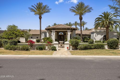 8700 N 58th Pl, Paradise Valley, AZ, 85253-2211 | Card Image