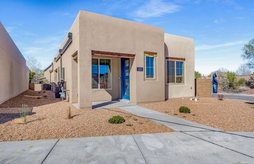 218 Delfina Street, Santa Fe, NM, 87505 | Card Image