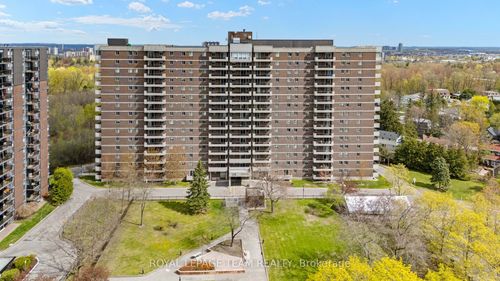 402-1705 Playfair Dr, Ottawa, ON, K1H8P6 | Card Image