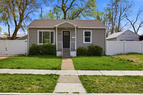 593 38th St, South Ogden, UT, 84403-1752 | Card Image