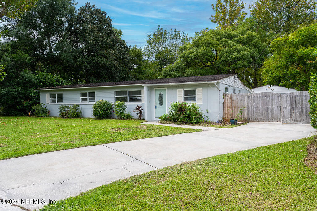 Duncansby Dr, Decatur, AL 35603