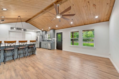 110 Wildwood Crossover St, Gun Barrel City, TX, 75156-4294 | Card Image