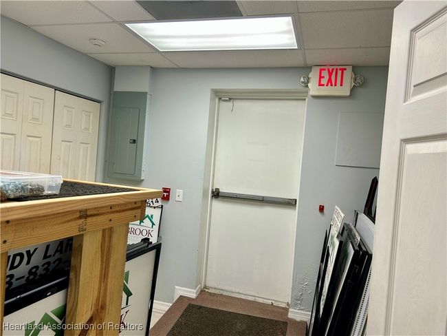 Office storage room | Image 25