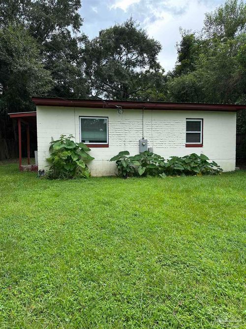 425 Well Line Rd, Cantonment, FL, 32533-1142 | Card Image