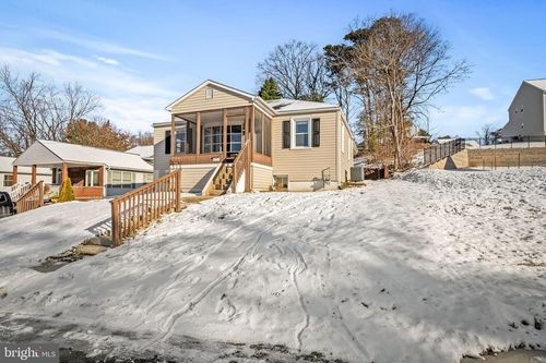 4222 Klosterman Ave, BALTIMORE, MD, 21236-3021 | Card Image