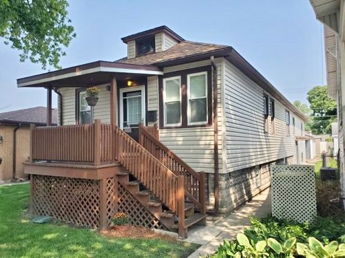 9319 S Albany Ave, Evergreen Park, IL, 60805-2421 | Card Image