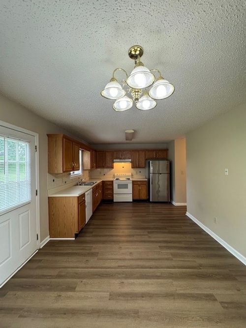 604 Mountain Cv, Columbia, TN, 38401-5598 | Card Image