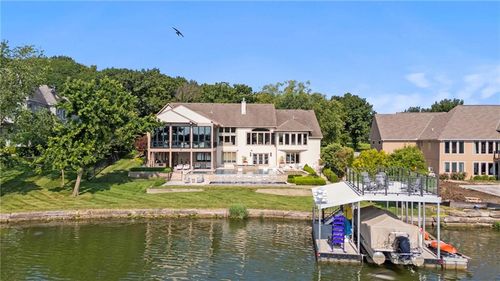 206 Shore Dr, Lake Winnebago, MO, 64034 | Card Image