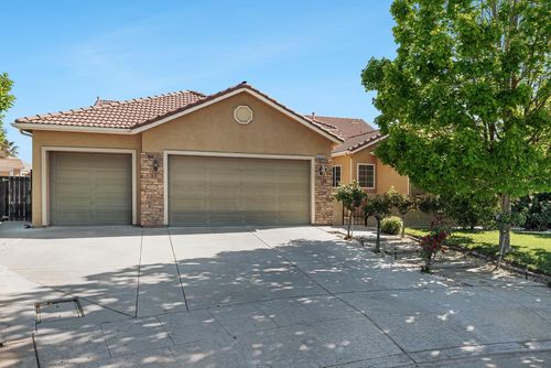 6008 W Wathen Ave, Fresno, CA, 93722-8514 | Card Image