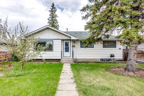 920 41 Street Se, Calgary, AB, T2A1K5 | Card Image