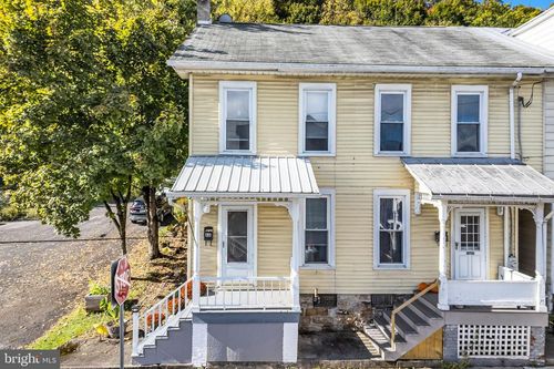 68 S 5th St, NEWPORT, PA, 17074-1006 | Card Image