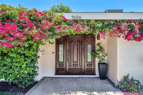 7656 Lasaine Ave, Northridge, CA, 91325-4516 | Card Image