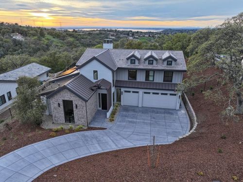 4950 Greyson Creek Dr, El Dorado Hills, CA, 95762-7756 | Card Image