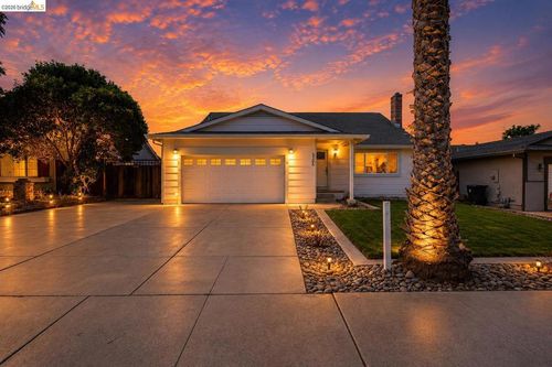 3306 G St, Antioch, CA, 94509-5928 | Card Image