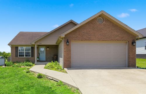 2004 White Oak Dr, Lawrenceburg, KY, 40342-1772 | Card Image