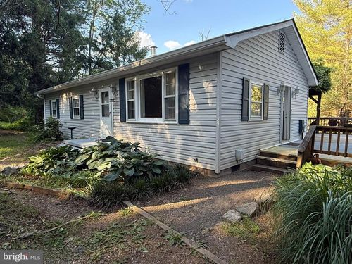 2083 Old Sawmill Ln, AMISSVILLE, VA, 20106-1938 | Card Image