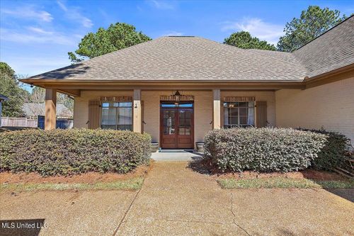 132 Hartfield Dr, Madison, MS, 39110-6544 | Card Image