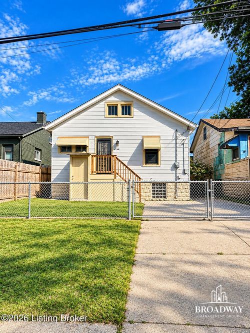 2730 Chase Ct, Louisville, KY, 40211-1309 | Card Image