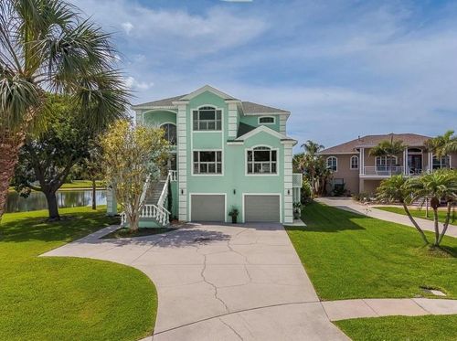 2106 Pelican Ct, TARPON SPRINGS, FL, 34689-2044 | Card Image
