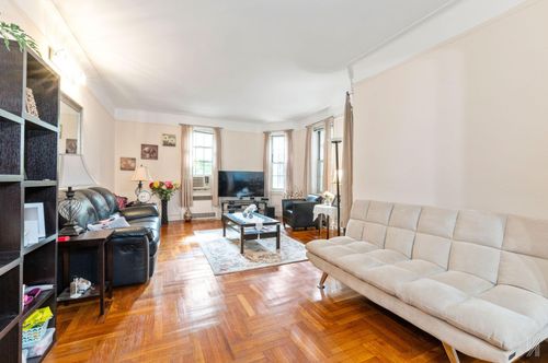apt-3e-79 35th Ave, Jackson Heights, NY, 11372-2731 | Card Image