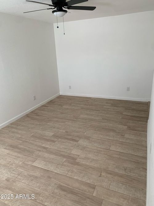 c-1759 W Hadley St, Phoenix, AZ, 85007-3528 | Card Image