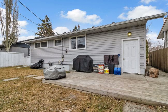 284 Acadia Drive Se, House other with 4 bedrooms, 2 bathrooms and 4 parking in Calgary AB | Image 35