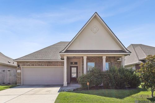 7628 Antebellum Ave, Baton Rouge, LA, 70820-5319 | Card Image