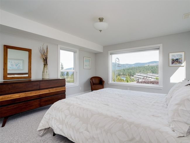 2nd king size bed suite with views from both windows | Image 19