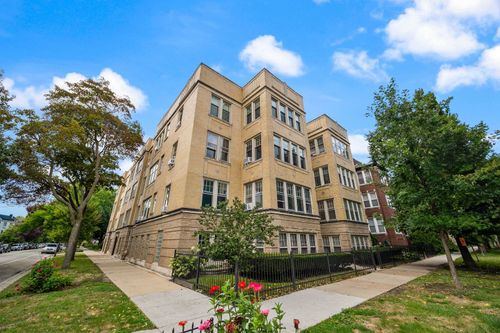 3-5030 Leavitt St, Chicago, IL, 60625-1858 | Card Image