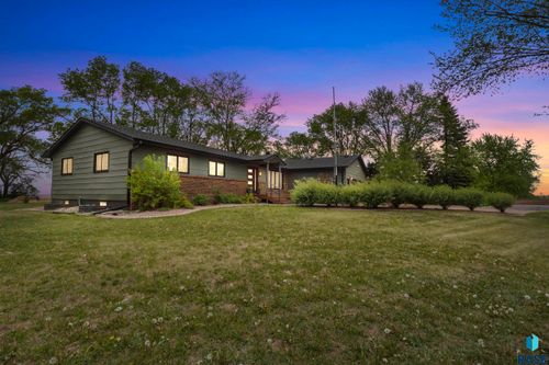 691 W Willow St Street, Canistota, SD, 57012 | Card Image
