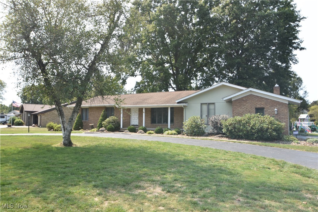 Bonnell Dr, Youngstown, OH 44512